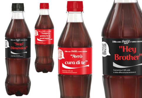Coca-Cola. Dopo i nomi personalizzala con le canzoni