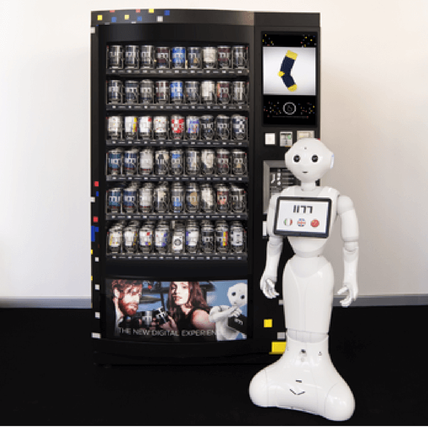 Robot Pepper, l’assistente della vending machine a Milano