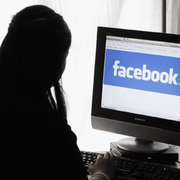 Diffamare l’azienda con un post su Facebook giustifica il licenziamento