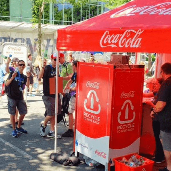 Reverse Vending Machine: Coca-Cola per un pianeta senza rifiuti in plastica