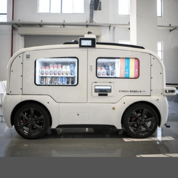 Dalla Cina un van a guida autonoma che è anche una vending machine
