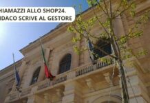 Schiamazzi notturni al negozio automatico e il sindaco scrive al gestore