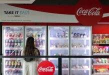 Coca-Cola lancia in Ungheria il primo negozio automatizzato grazie all’IA