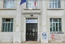 A Bari sciopero degli studenti contro i furti a scuola: colpiti anche i distributori automatici