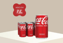 Mini lattine Coca-Cola nei convenience store USA: “piccolo prezzo, poche calorie”